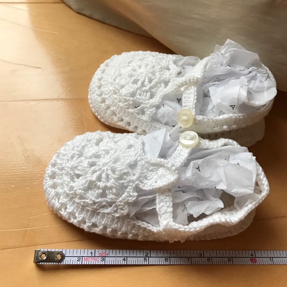 Handmade Crocheted Baby Booties Shoes Slippers NEW - Picture 4 of 4